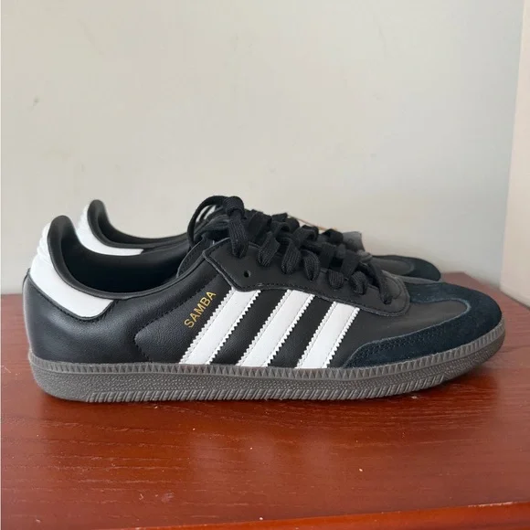 Adidas Samba OG Black White Gum Sneakers B75807 Men's 8 - Women's 9.5NWT is available for purchase on au PAY Market - Imported Goods Online Store Co.Ltd. | au PAY Market - Online Shopping Site Adidas Samba OG Black White Gum Sneakers B75807 Men's 8 - Women's 9.5NWT is available for purchase on au PAY Market - Imported Goods Online Store Co.Ltd. | au PAY Market - Online Shopping Site